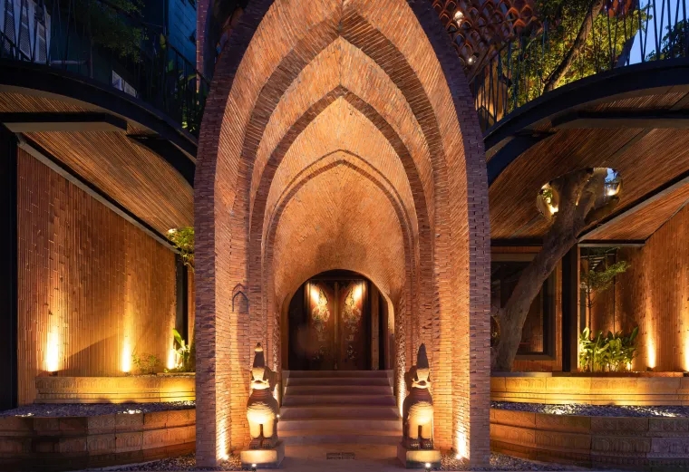 江门红砖的新玩法，让餐厅餐饮空间设计复古与时尚得以并存！